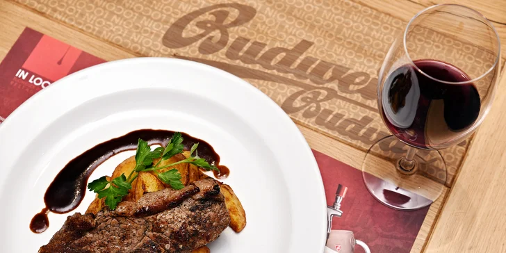 Skvělé jídlo pro 2 v centru Prahy: Grilovaný rump steak s přílohou i vínem
