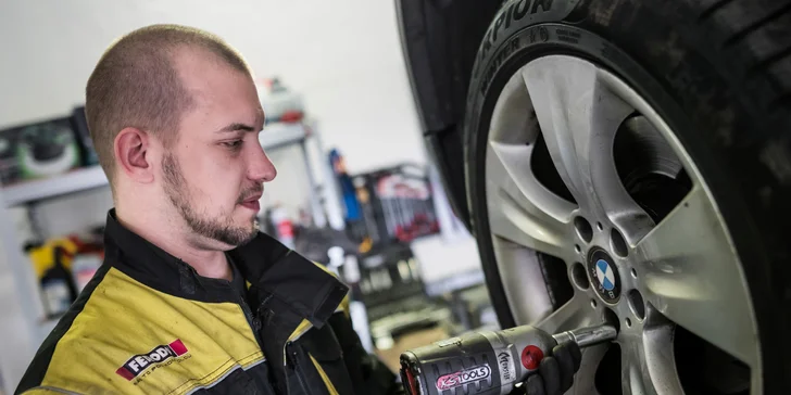 Kompletní přezutí pneumatik včetně závaží a dohuštění i prohlídka vozu