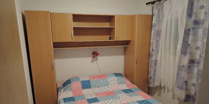 Vodice v Chorvatsku: 7 nocí v apartmánu s dopravou + dítě do 4,99 let zdarma
