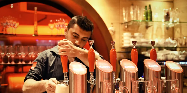 S kamarády na pivo: 4 orosené půllitry tankového Budvaru na Starém Městě