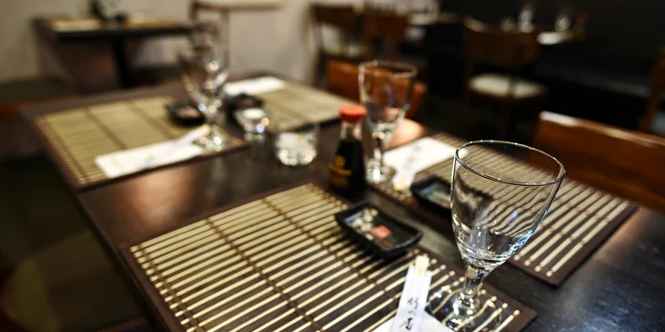 Set plný úžasných sushi rolek: 24 nebo 44 kusů a dvě miso shiru polévky