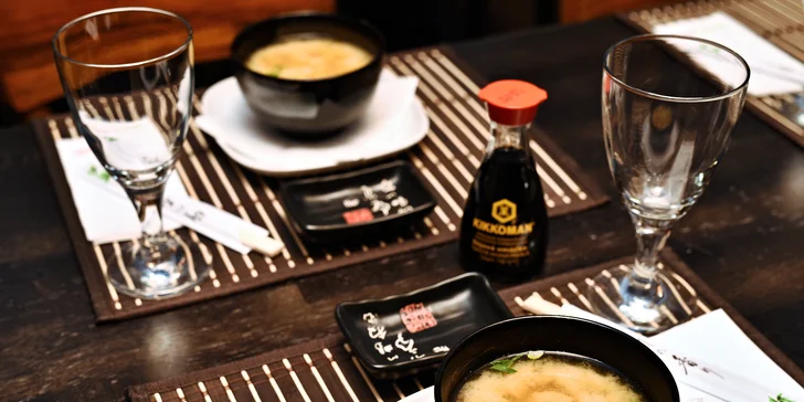 Set plný úžasných sushi rolek: 24 nebo 44 kusů a dvě miso shiru polévky