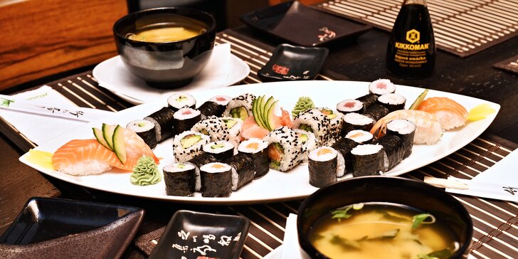 Japonsko na talíři: set se 44 sushi rolkami a 2 miso shiru polévky