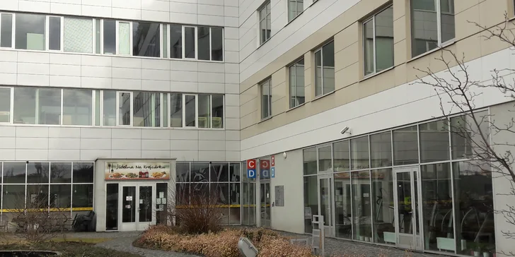 Oslňte okolí zářivým úsměvem: Ordinační bělení zubů peroxidovým gelem