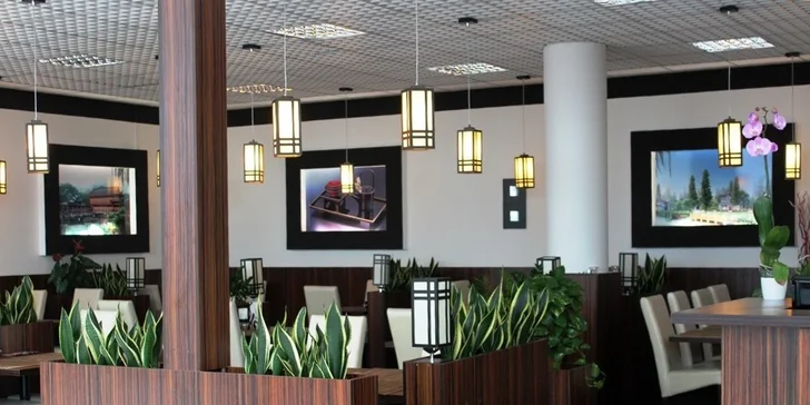 Vyladěné sushi sety: 16 nebo 36 rolek s tuňákem, lososem, krevetou či avokádem
