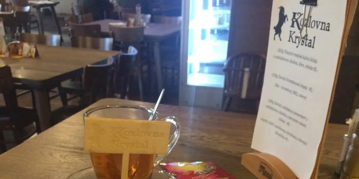 Hamburger z čerstvě mletého hovězího masa, s anglickou slaninou a sýrem cheddar i s hranolkami pro 1 či pro 2
