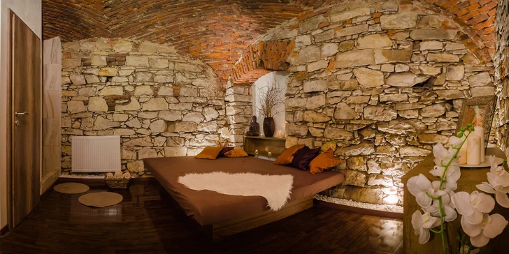 Slastné tantra masáže: 60 nebo 90 minut s masérkou podle vašeho přání