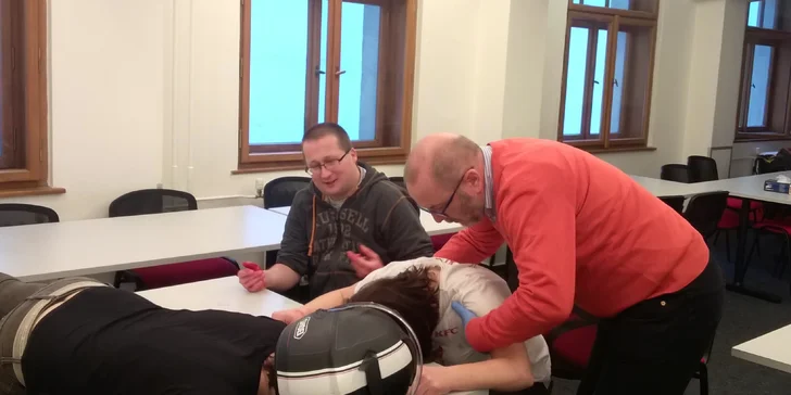 6hodinový zážitkový kurz první pomoci s certifikátem o absolvování