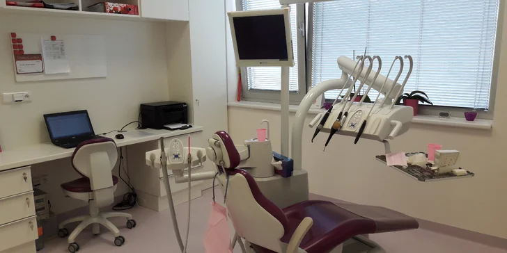 Oslňte okolí zářivým úsměvem: Ordinační bělení zubů peroxidovým gelem