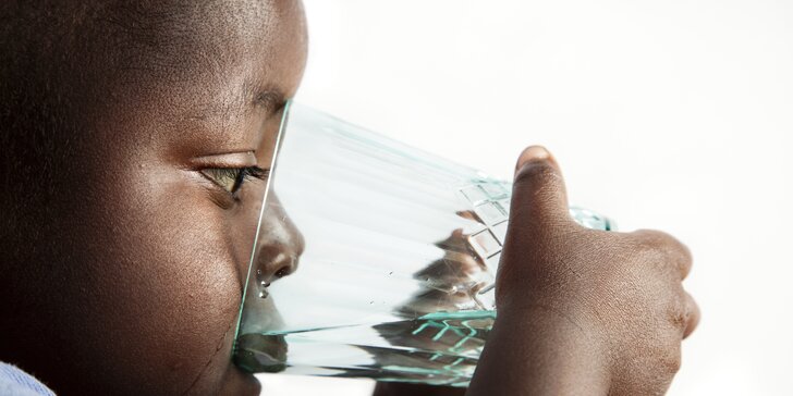 Týden vody: Pomozte dětem v nouzi získat přístup k nezávadné pitné vodě