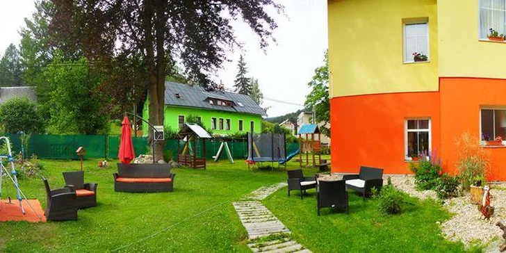 Letní pohoda v Krkonoších: apartmány s kuchyňkou i 1,5 hod. sauny
