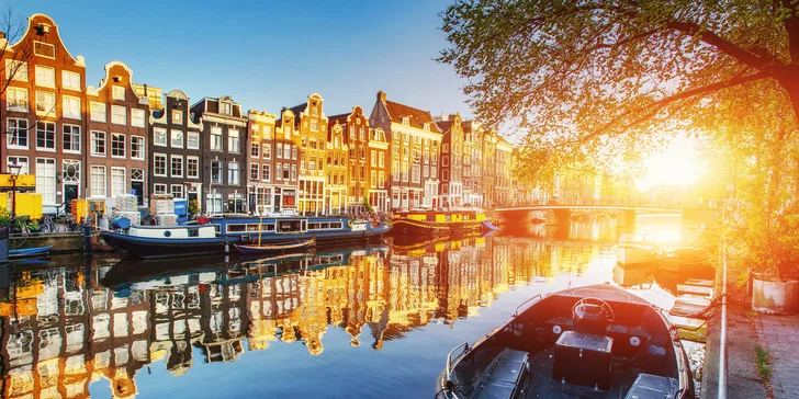 Amsterdam na 1 noc: prohlídka města, sýrový trh i výlet za větrnými mlýny