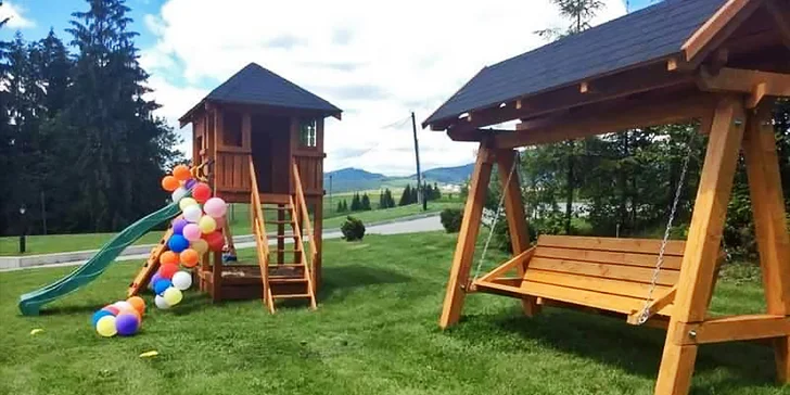 Přijedete-li s dětmi, určitě docení místní dětské hřiště.