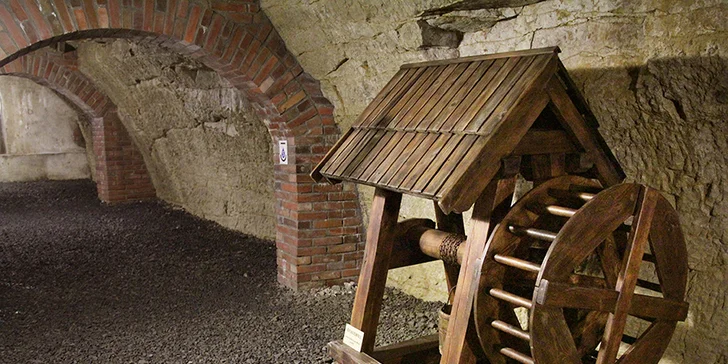 Tip na výlet do Mělníka: rodinné vstupné do podzemí s unikátní studnou