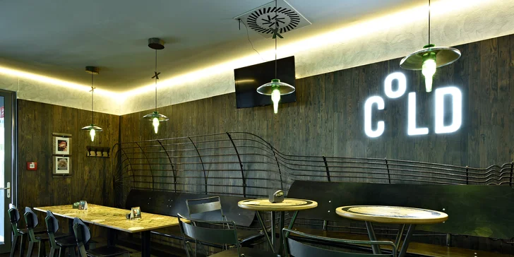 Burgerové menu pro 1 nebo 4 osoby: výběr ze tří burgerů a porce hranolků