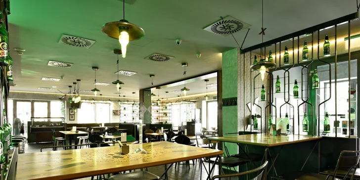 Burgerové menu pro 1 nebo 4 osoby: výběr ze tří burgerů a porce hranolků
