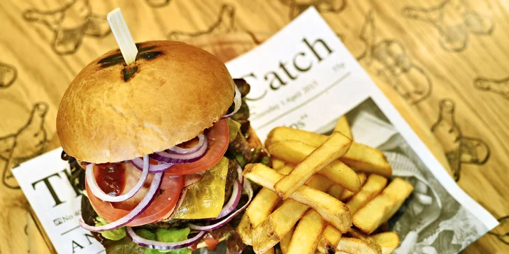 Burgerové menu pro 1 nebo 4 osoby: výběr ze tří burgerů a porce hranolků