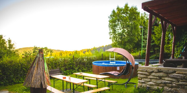Prázdninová dovolená v Krkonoších s polopenzí, bazénem i trampolínou