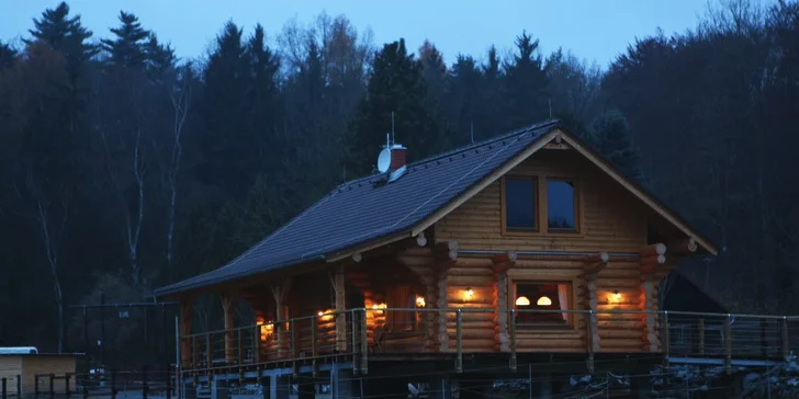 Staňte se westernovým jezdcem: 3 hodiny u koní a projížďka podél Berounky