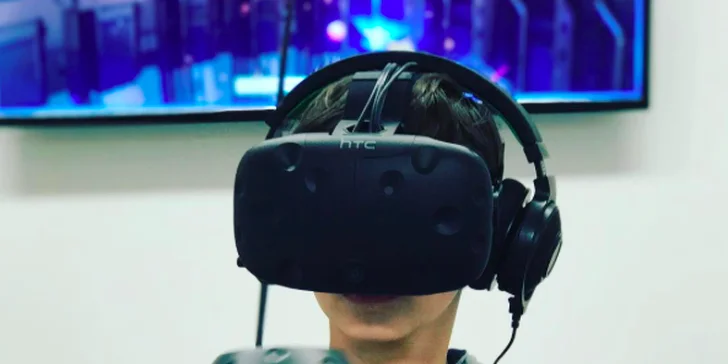 Ponořte se do jiné dimenze: virtuální realita pro jednotlivce i skupiny
