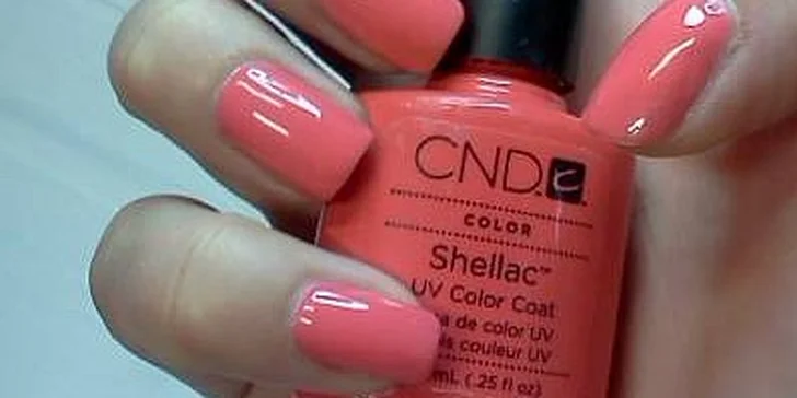 Lakování Shellac s manikúrou - krásnější a pevnější nehty