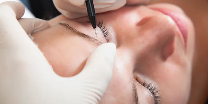 Permanentní make-up obočí technikou vláskování - nové nebo oživení