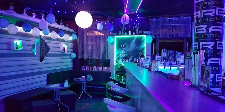Nezapomenutelná párty: maxi kýbl Cuba Libre + 1 kg kuř. řízečků pro pár i partu