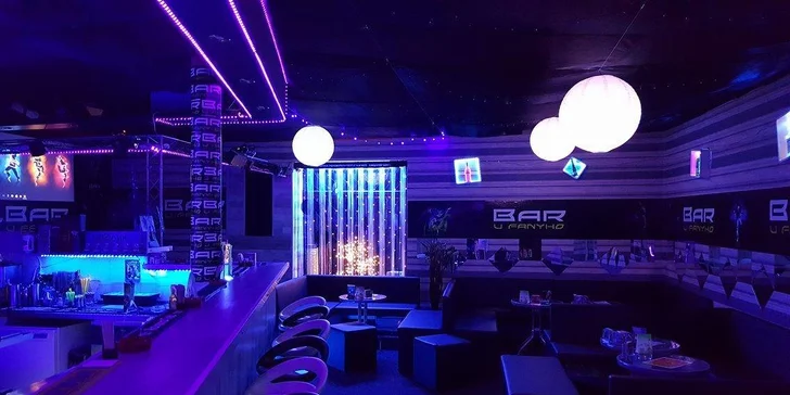 Nezapomenutelná párty: maxi kýbl Cuba Libre + 1 kg kuř. řízečků pro pár i partu