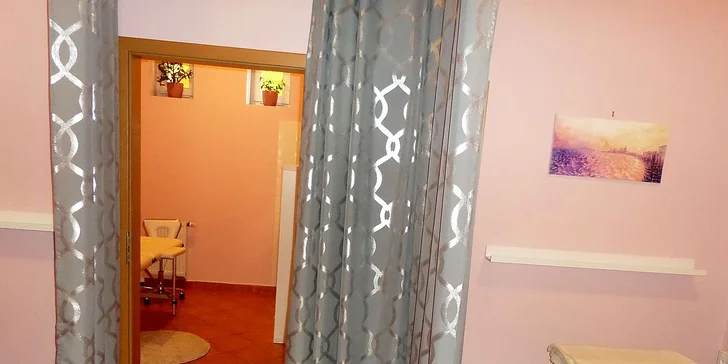 Rekondiční masáž pro odstranění bolesti zad, šíje a rukou