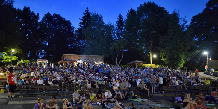 Filmový víkend v Turnově: šest blockbusterů promítaných pod širým nebem