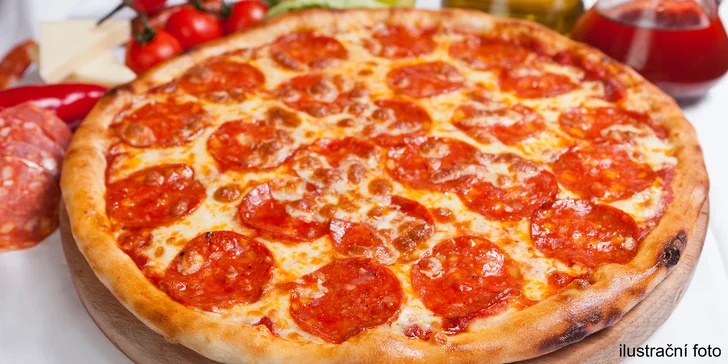 Jedna či dvě pizzy o průměru 32 cm na odnos s sebou, výběr z 5 druhů
