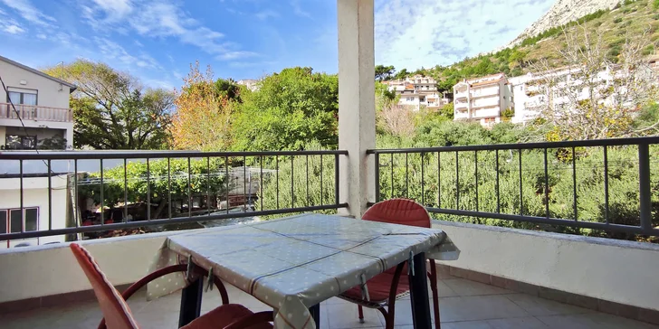 Ubytujete sa v jednoducho, ale funkčne zariadených apartmánoch Marin.