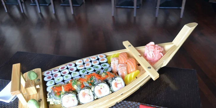 Sushi pro 2 osoby v Sushi Point Black Label Dejvice