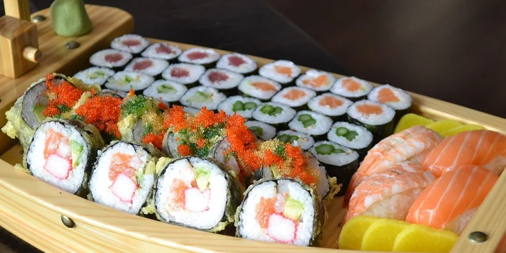 Sushi pro 2 osoby v Sushi Point Black Label Dejvice