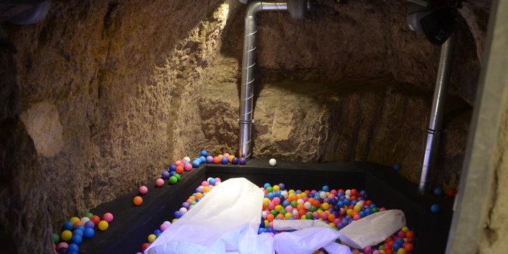 Podzemní labyrint: prolézačky pro děti i tajemné podzemní chodby