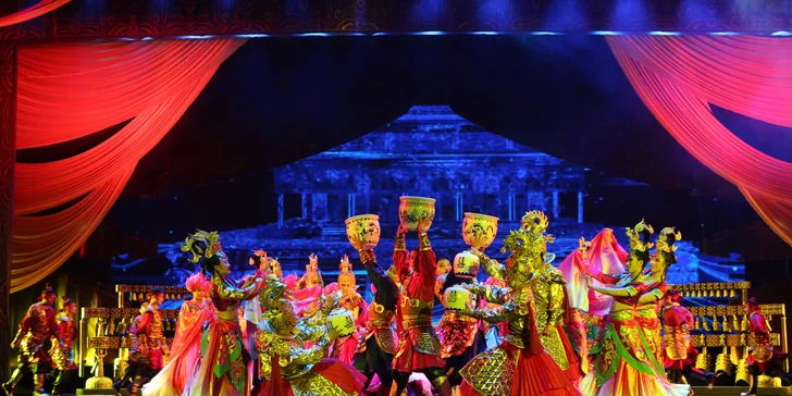 Velkolepá čínská akrobatická show "Duha nad Hedvábnou stezkou"
