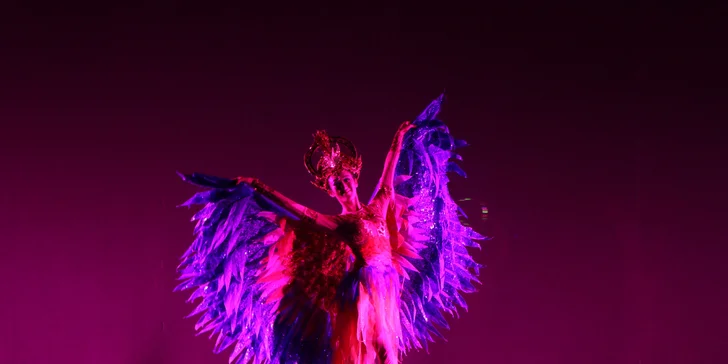 Velkolepá čínská akrobatická show "Duha nad Hedvábnou stezkou"