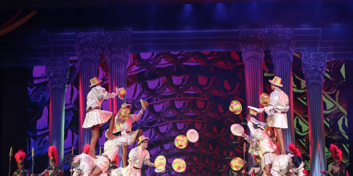 Velkolepá čínská akrobatická show "Duha nad Hedvábnou stezkou"