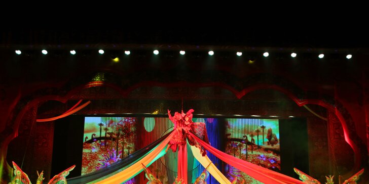 Velkolepá čínská akrobatická show "Duha nad Hedvábnou stezkou"