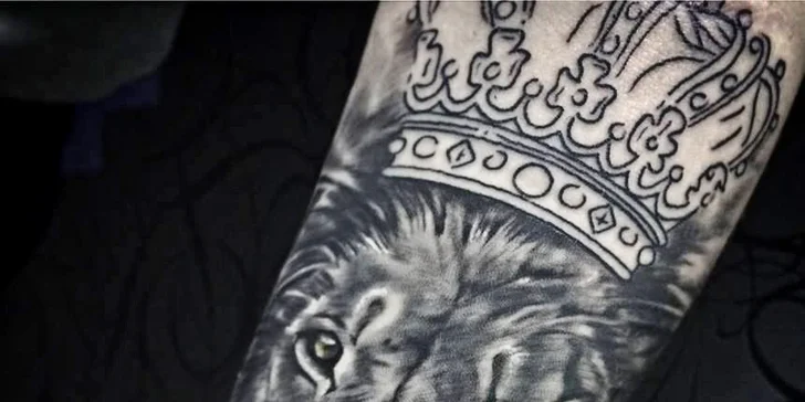 Nové tetování v profesionálním studiu Bronx ink