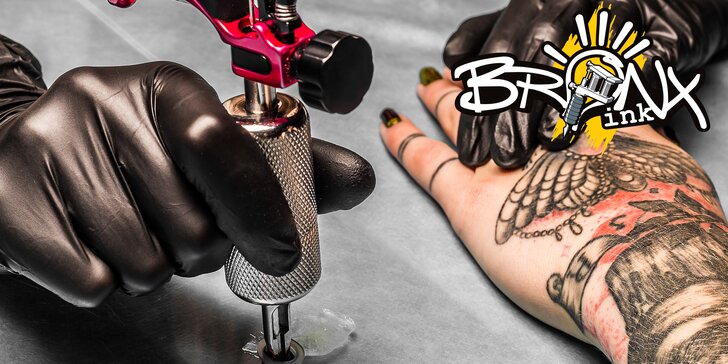 Nové tetování v profesionálním studiu Bronx ink