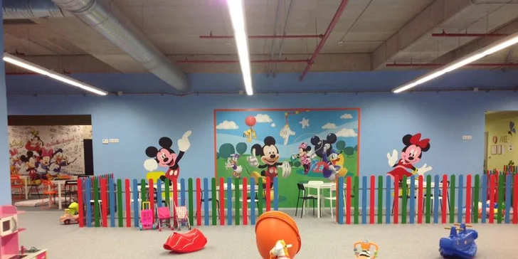 Vstupné do dětského koutku Mickey pro dítě vč. doprovodu
