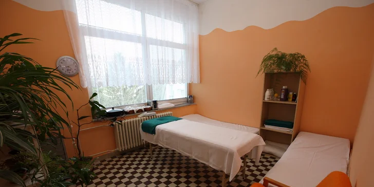 Zima nebo jaro na Valašsku: pohodové výlety, polopenze, bazén i masáž