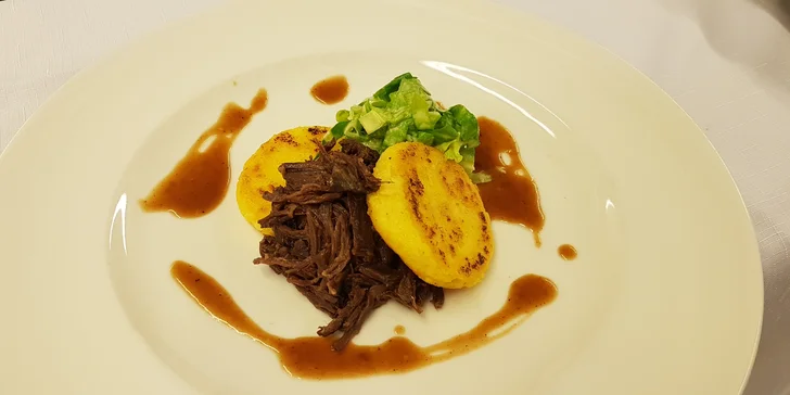5chodové degustační menu pro 2 podávané v oceněné restauraci Čeladenka