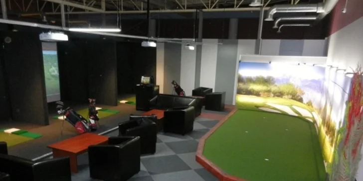 45-90 minut na golfovém simulátoru až pro 5 osob