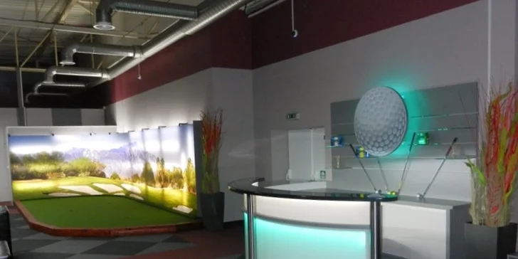 45-90 minut na golfovém simulátoru až pro 5 osob