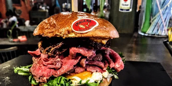 Hodina bowlingu a dva špičkové burgery i v bezlepkové úpravě