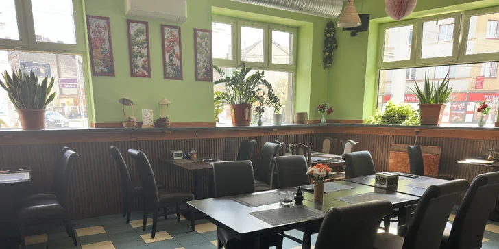  Jídlo si vychutnáte přímo v restauraci, odnos s sebou není možný. 