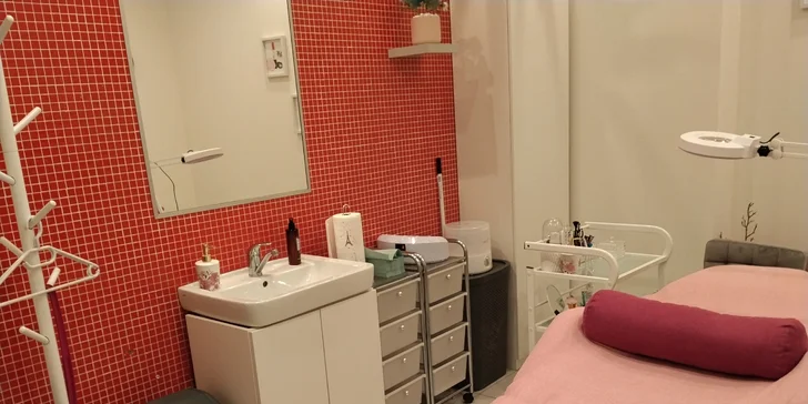 U bohatších balíčků vaše pleť dostane extra porci účinných látek, a to i díky zapracování galvanickou žehličkou. 