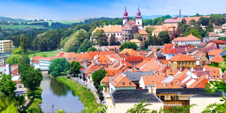 Dovolená v srdci Třebíče s památkami UNESCO: snídaně či polopenze a bazén neomezeně